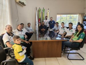 Prefeito recebe representantes da AVF