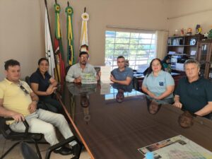 Prefeito Municipal Recebe relatório Anual das atividades da Emater/RS-Ascar de Manoel Viana.